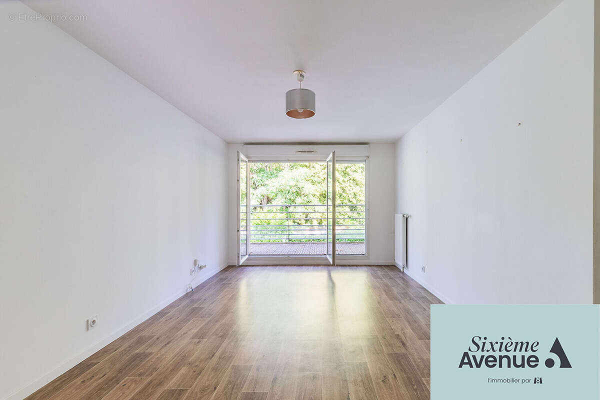 Appartement à CHILLY-MAZARIN