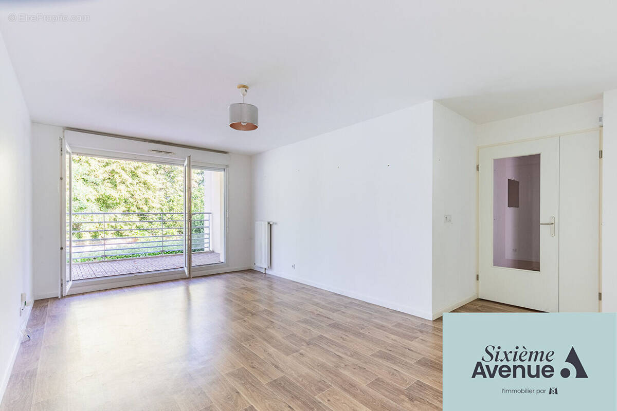 Appartement à CHILLY-MAZARIN