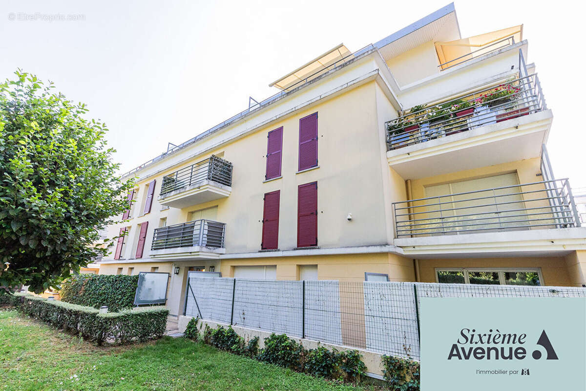 Appartement à CHILLY-MAZARIN