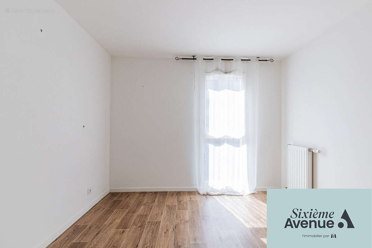 Appartement à CHILLY-MAZARIN