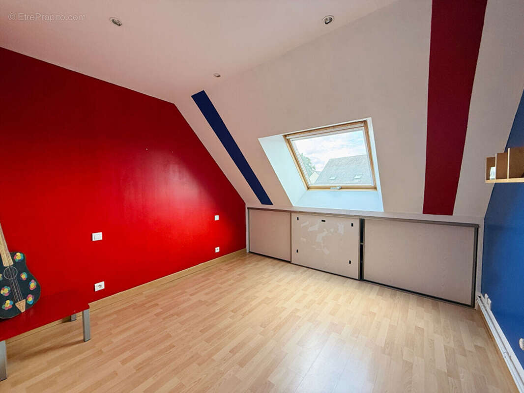 Maison à VAL-D&#039;IZE