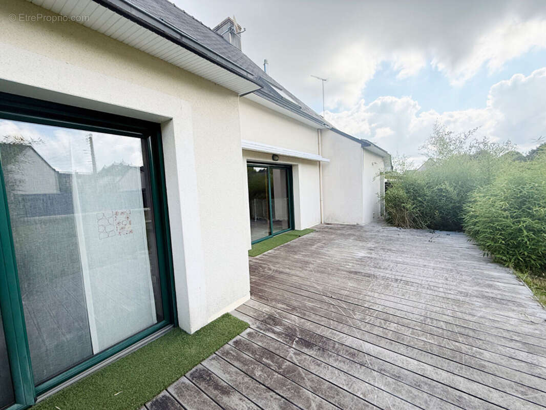 Maison à VAL-D&#039;IZE