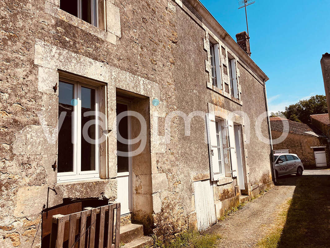 Maison à SIGOURNAIS