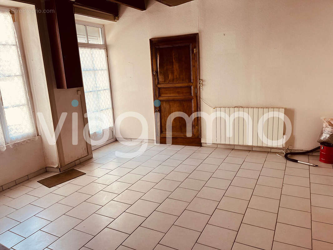 Maison à SIGOURNAIS