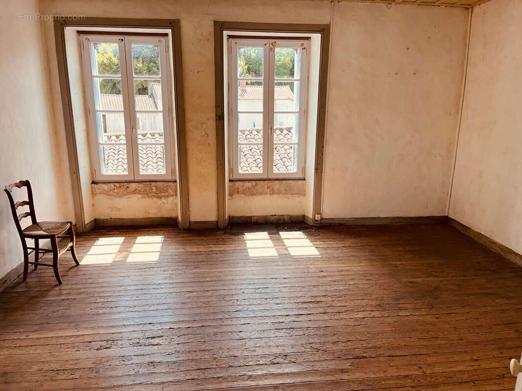 Maison à SIGOURNAIS