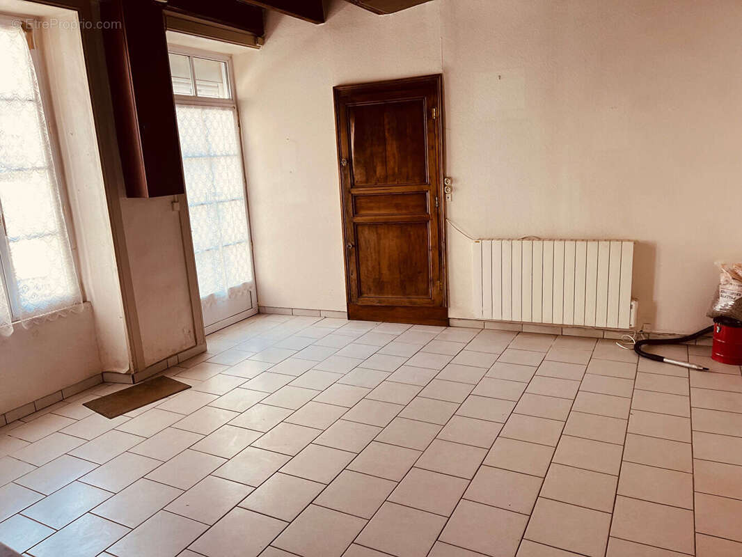 Maison à SIGOURNAIS