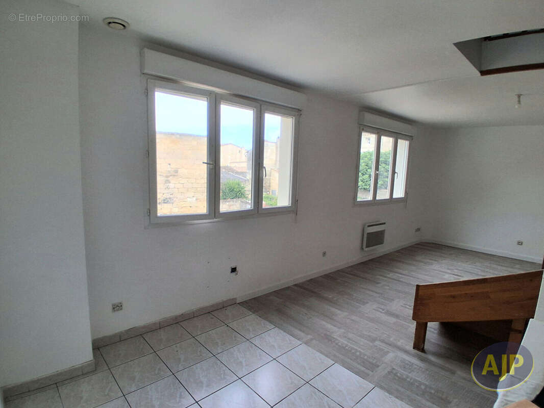 Appartement à PAUILLAC