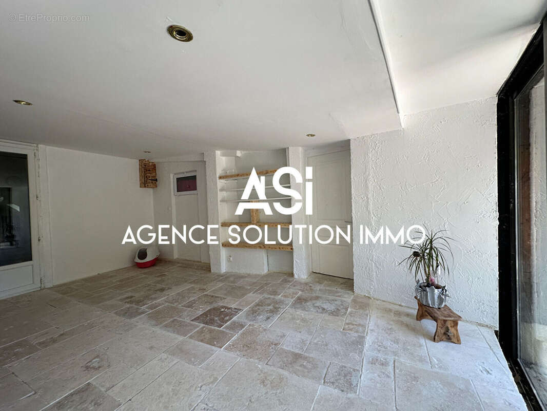 Maison à VILLENEUVE-DE-BERG