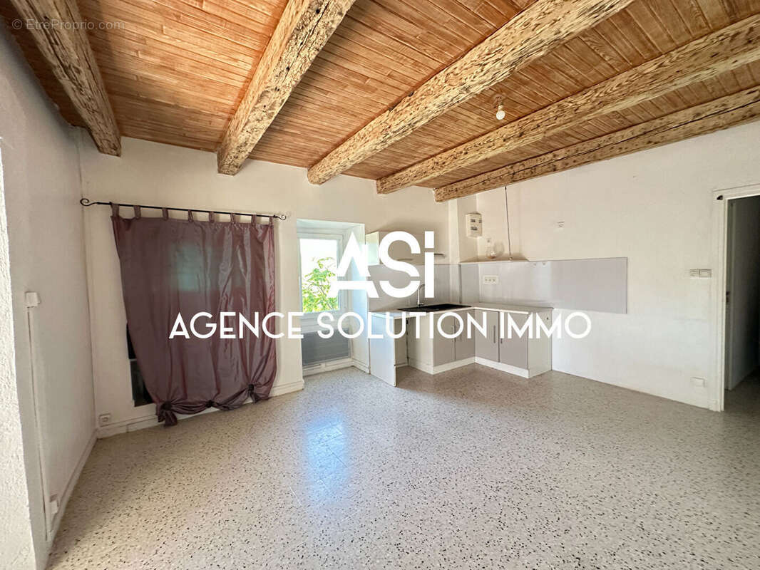 Maison à VILLENEUVE-DE-BERG