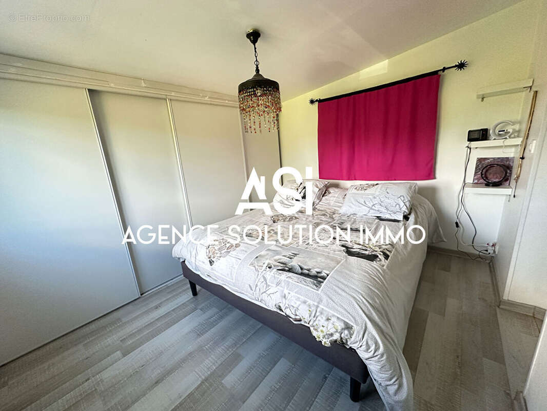 Maison à VILLENEUVE-DE-BERG