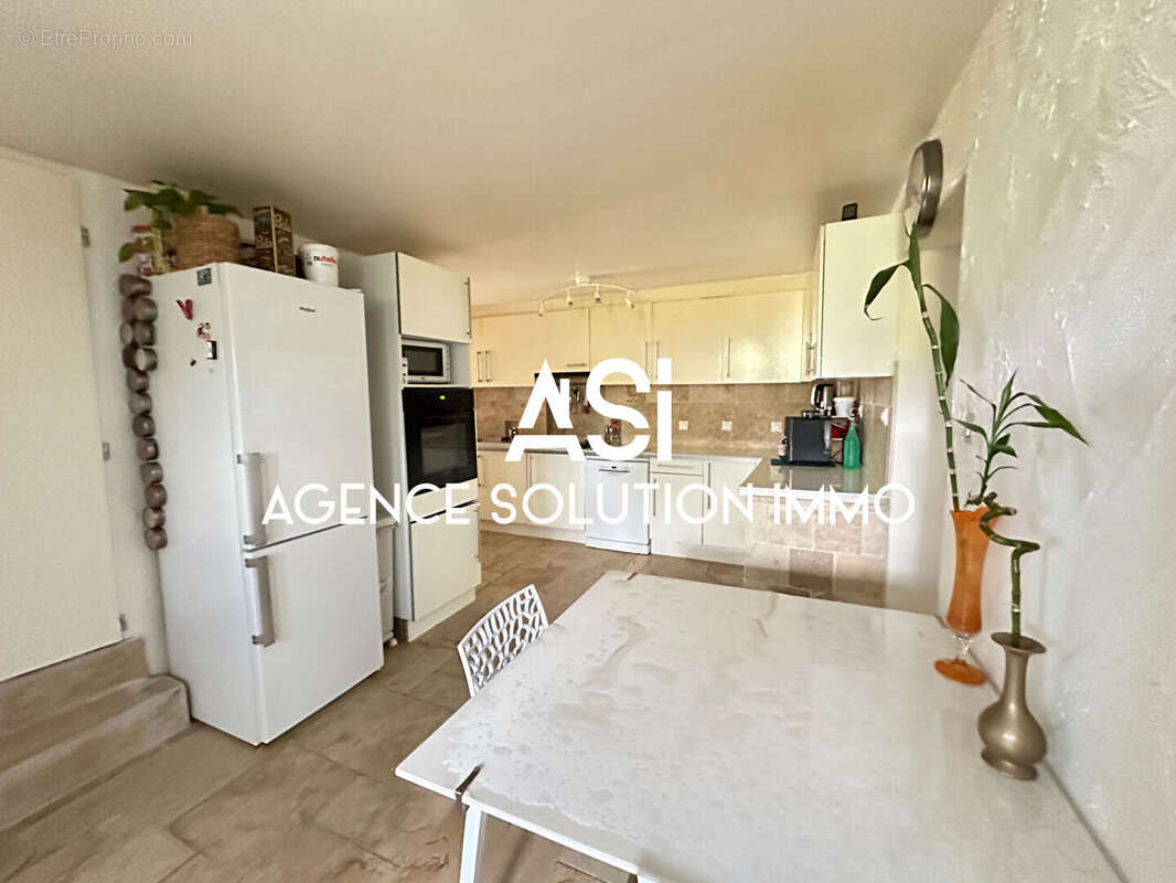 Maison à VILLENEUVE-DE-BERG