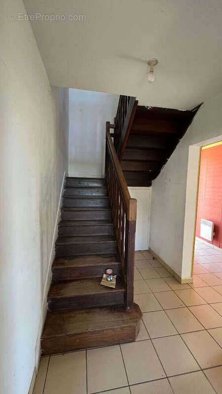 Maison à SAINT-FRAIMBAULT-DE-PRIERES