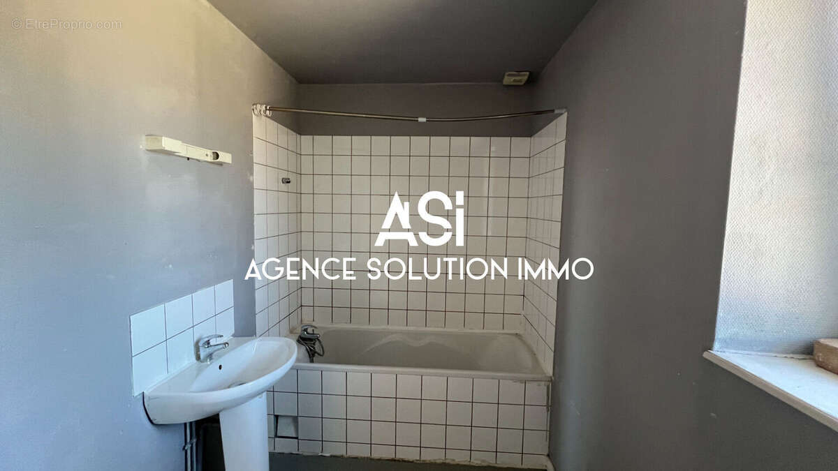 Maison à SAINT-FRAIMBAULT-DE-PRIERES