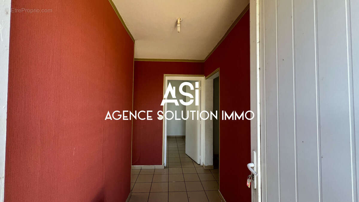 Maison à SAINT-FRAIMBAULT-DE-PRIERES