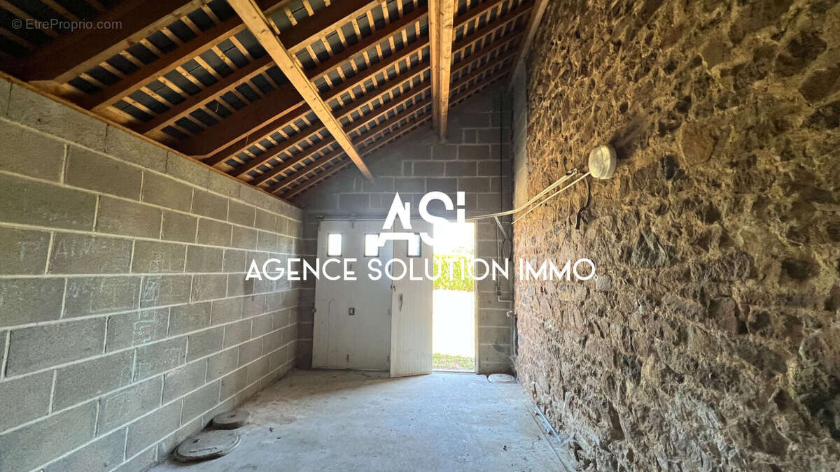 Maison à SAINT-FRAIMBAULT-DE-PRIERES