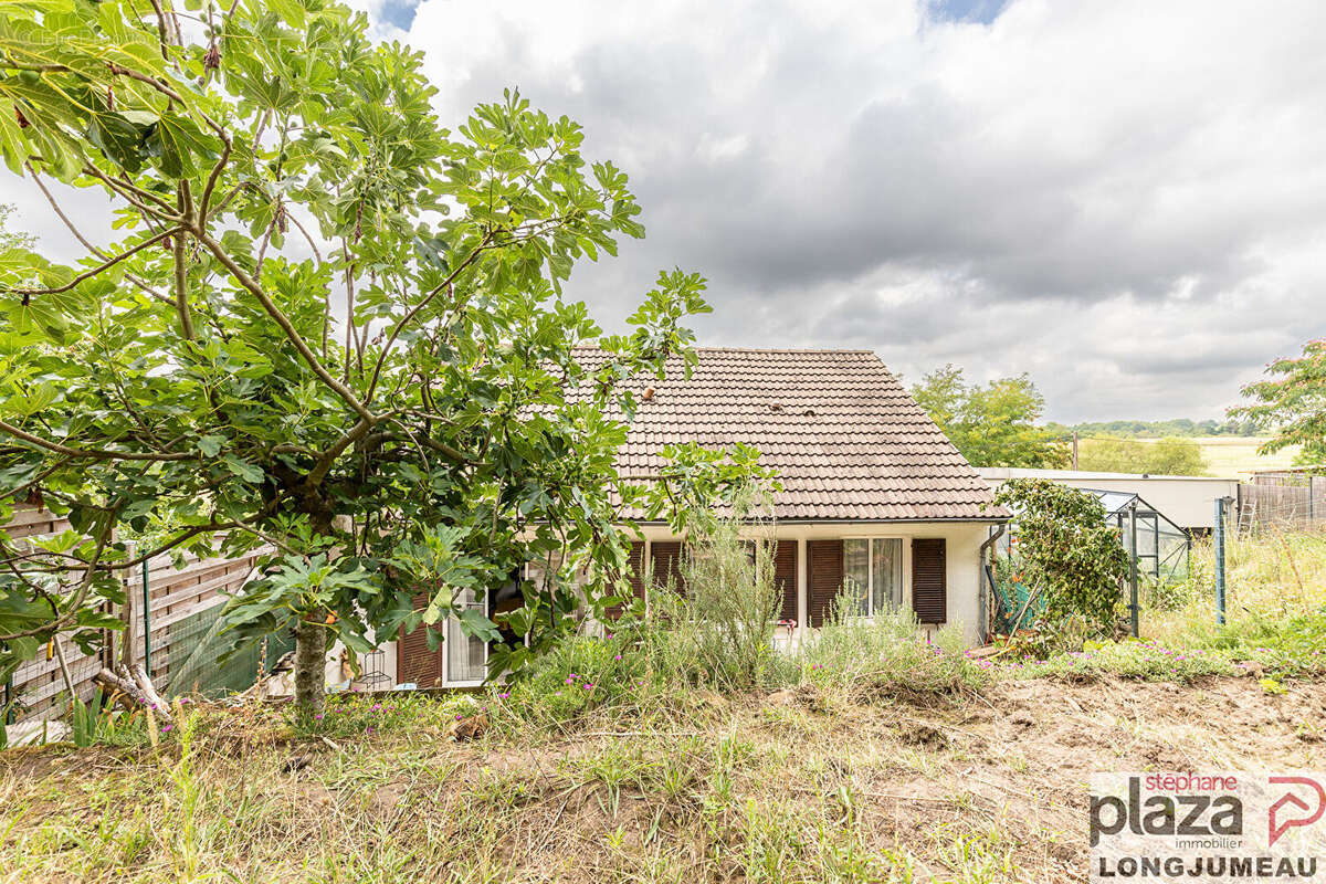 Maison à SAULX-LES-CHARTREUX