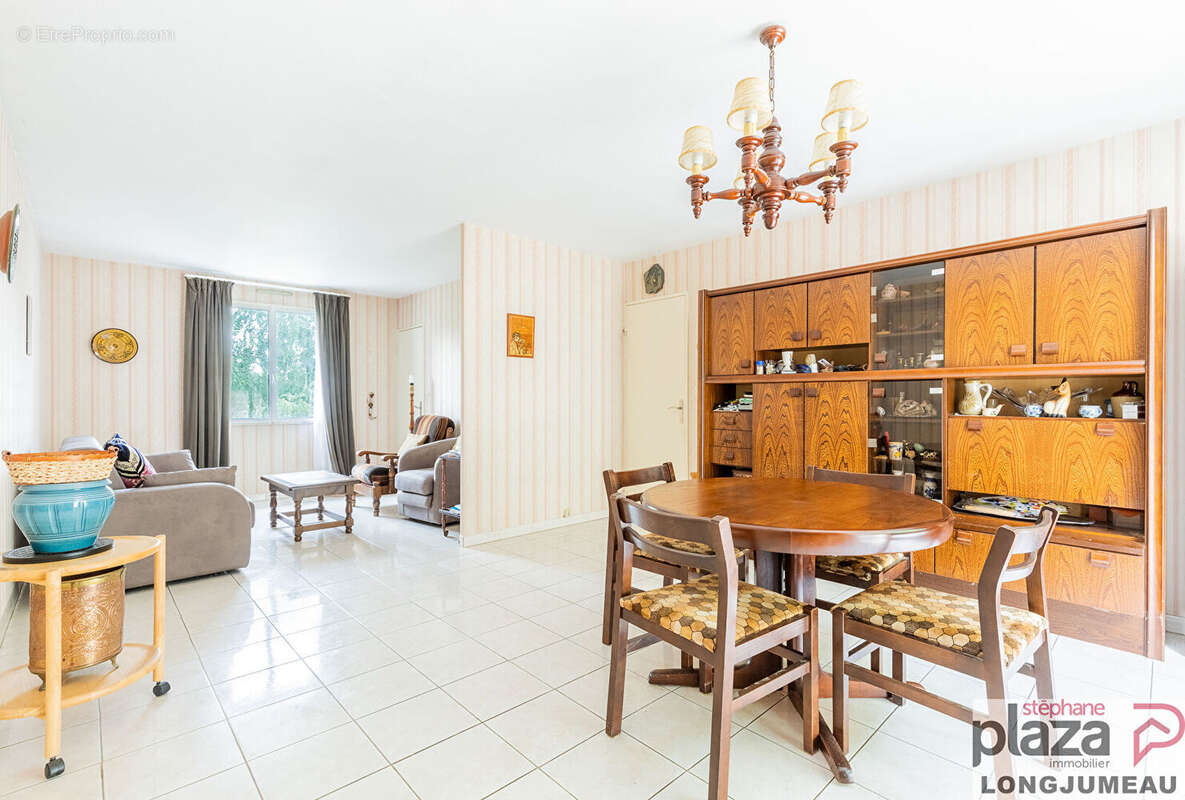 Maison à SAULX-LES-CHARTREUX