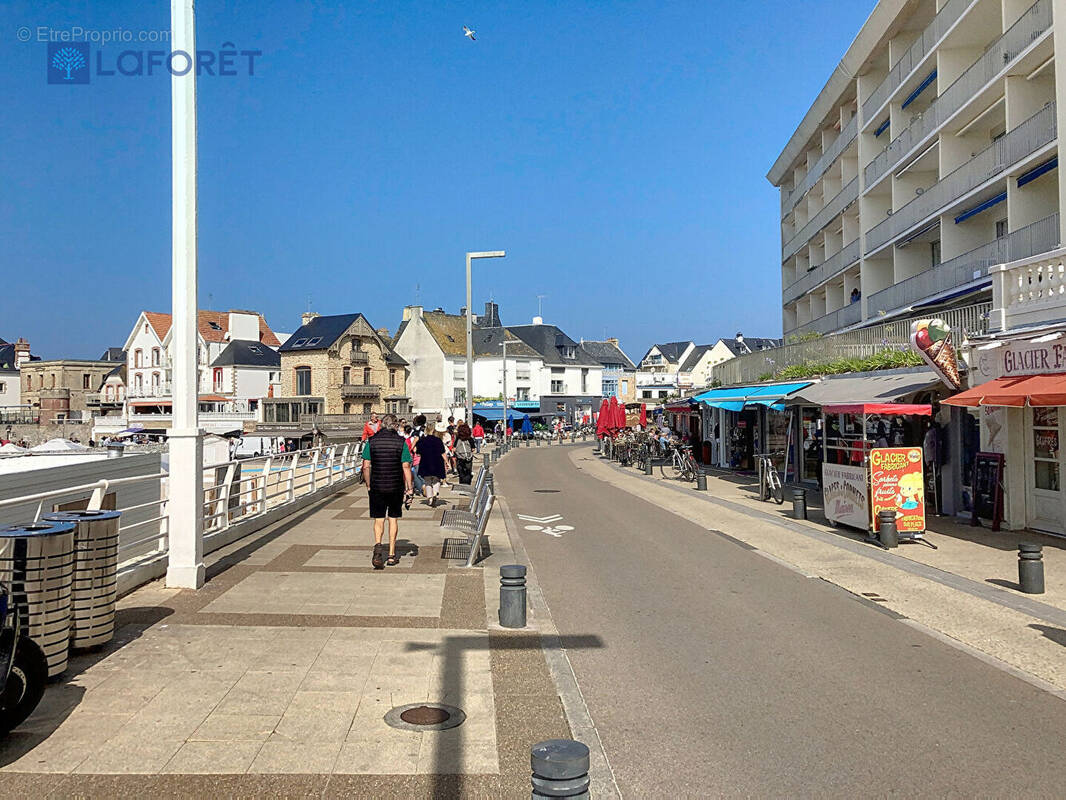 Commerce à QUIBERON