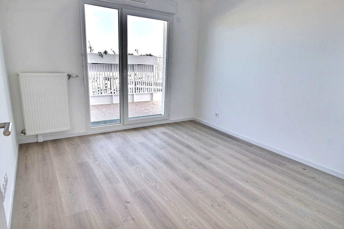 Appartement à GENNEVILLIERS
