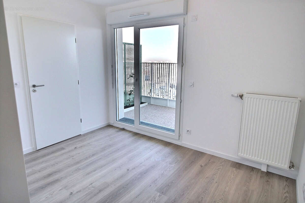 Appartement à GENNEVILLIERS