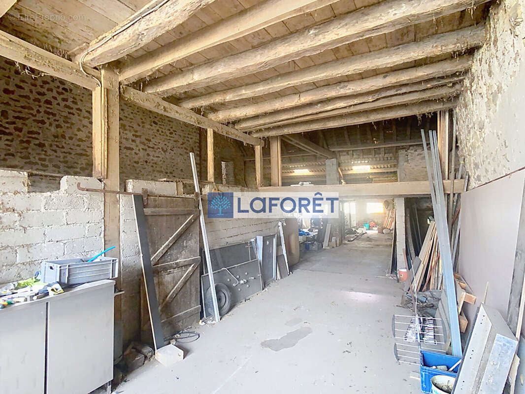 Maison à FAYL-BILLOT