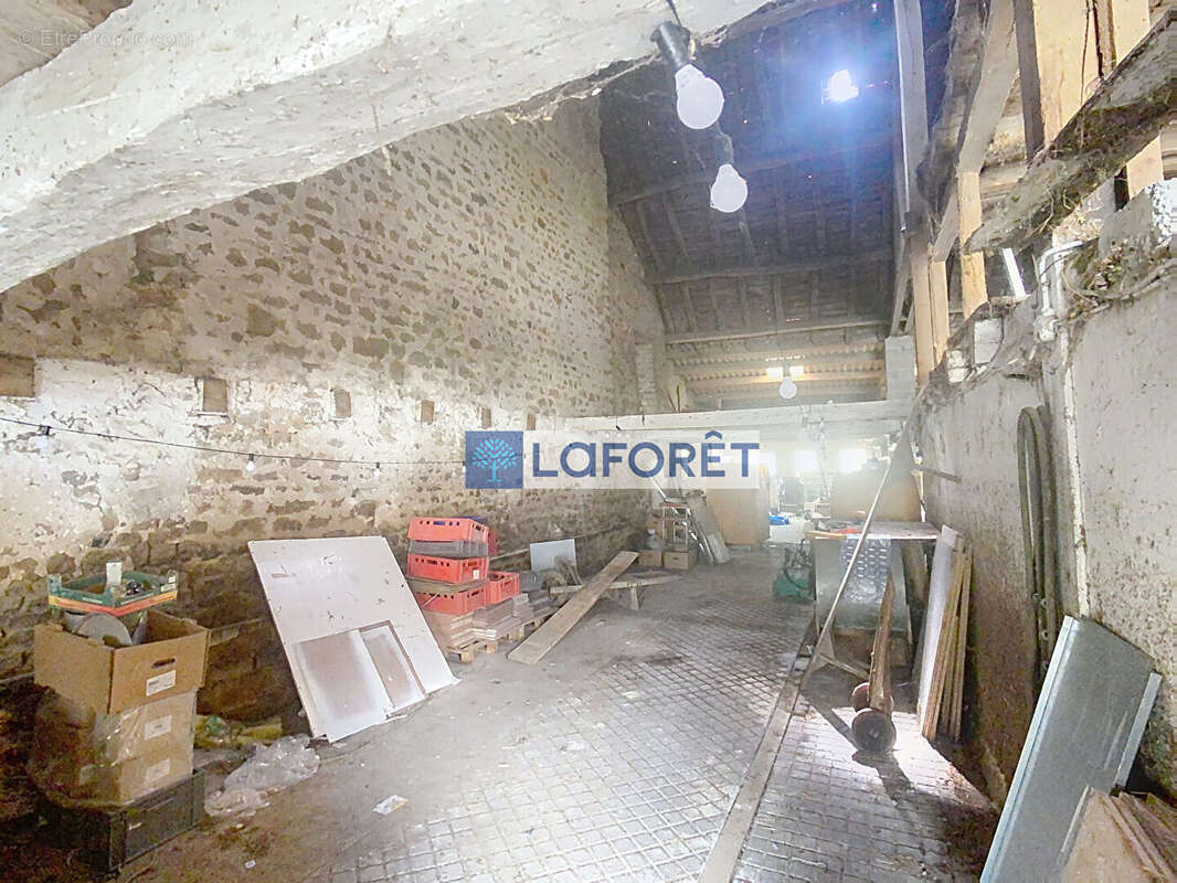 Maison à FAYL-BILLOT