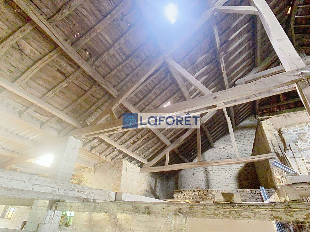 Maison à FAYL-BILLOT