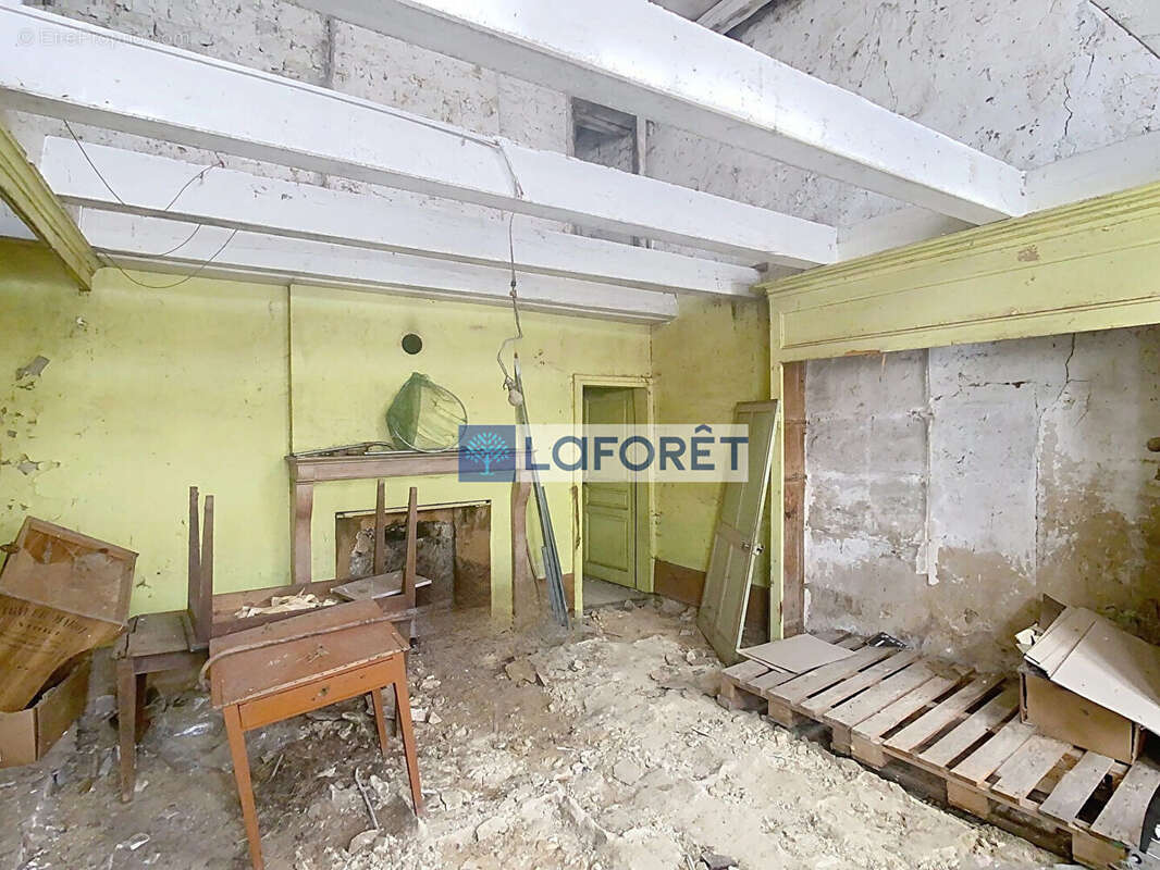 Maison à FAYL-BILLOT