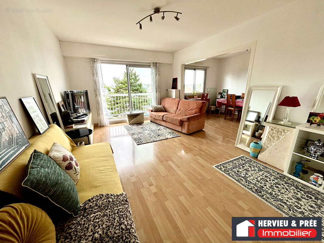 Appartement à OUISTREHAM