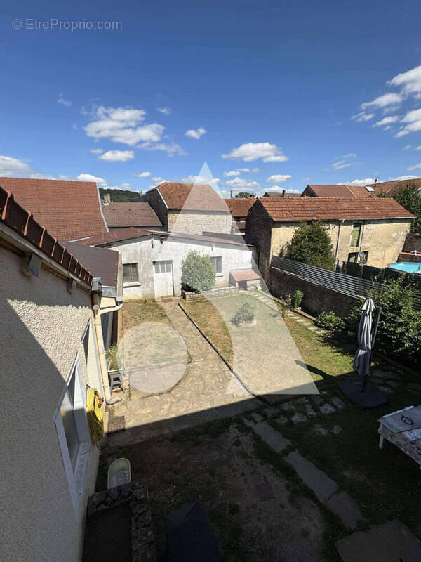 Maison à LIFFOL-LE-GRAND