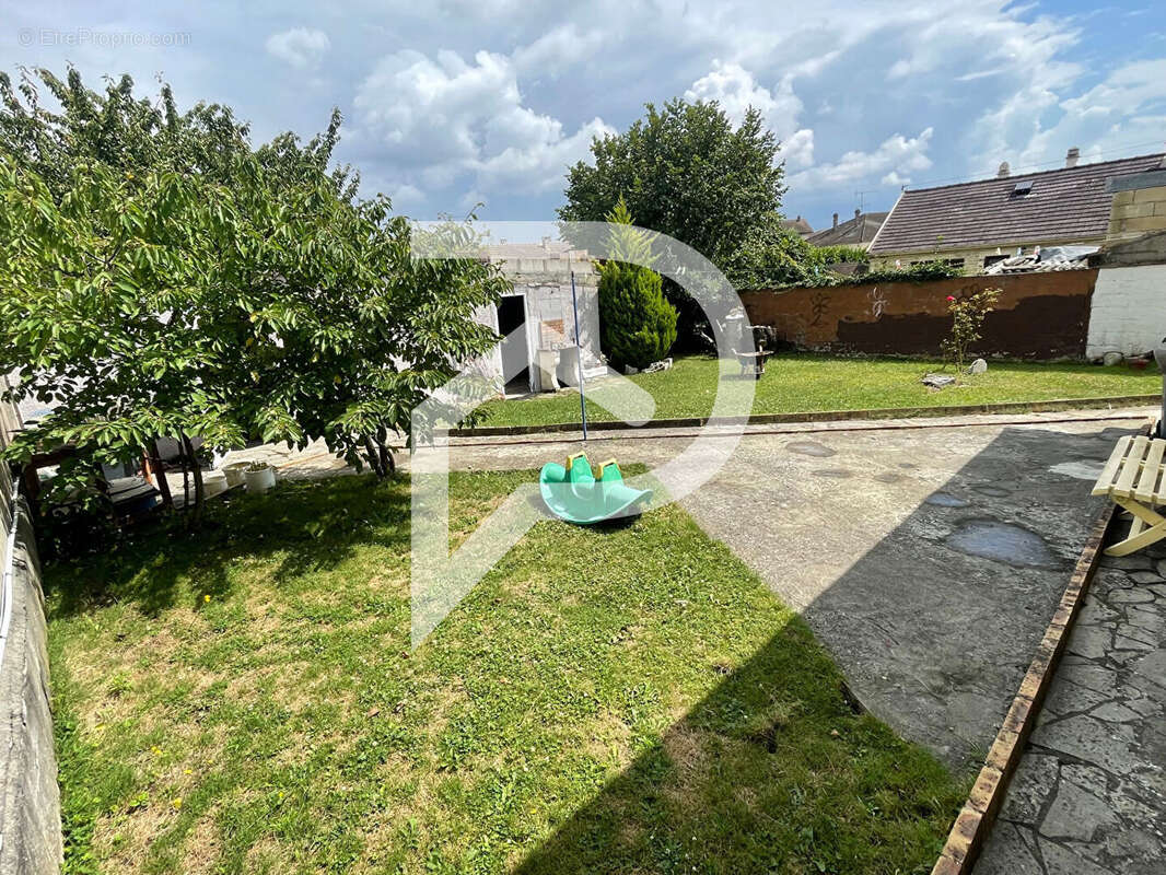 Maison à GARGES-LES-GONESSE