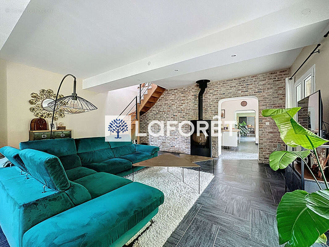 Maison à LETTEGUIVES