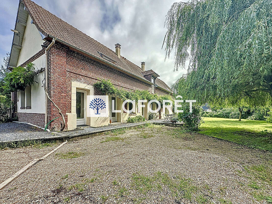 Maison à LETTEGUIVES