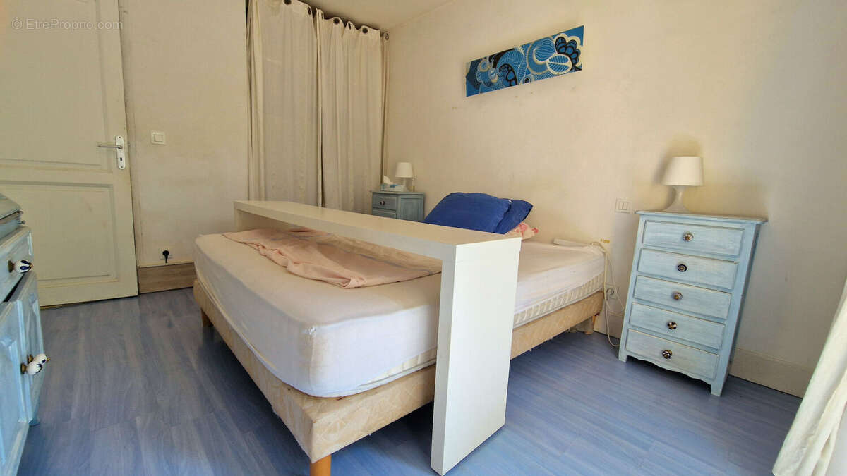 Maison à ROQUEBRUNE-SUR-ARGENS