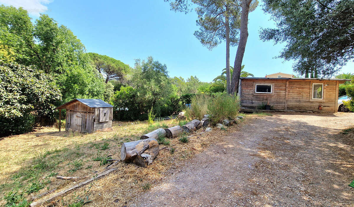 Maison à ROQUEBRUNE-SUR-ARGENS