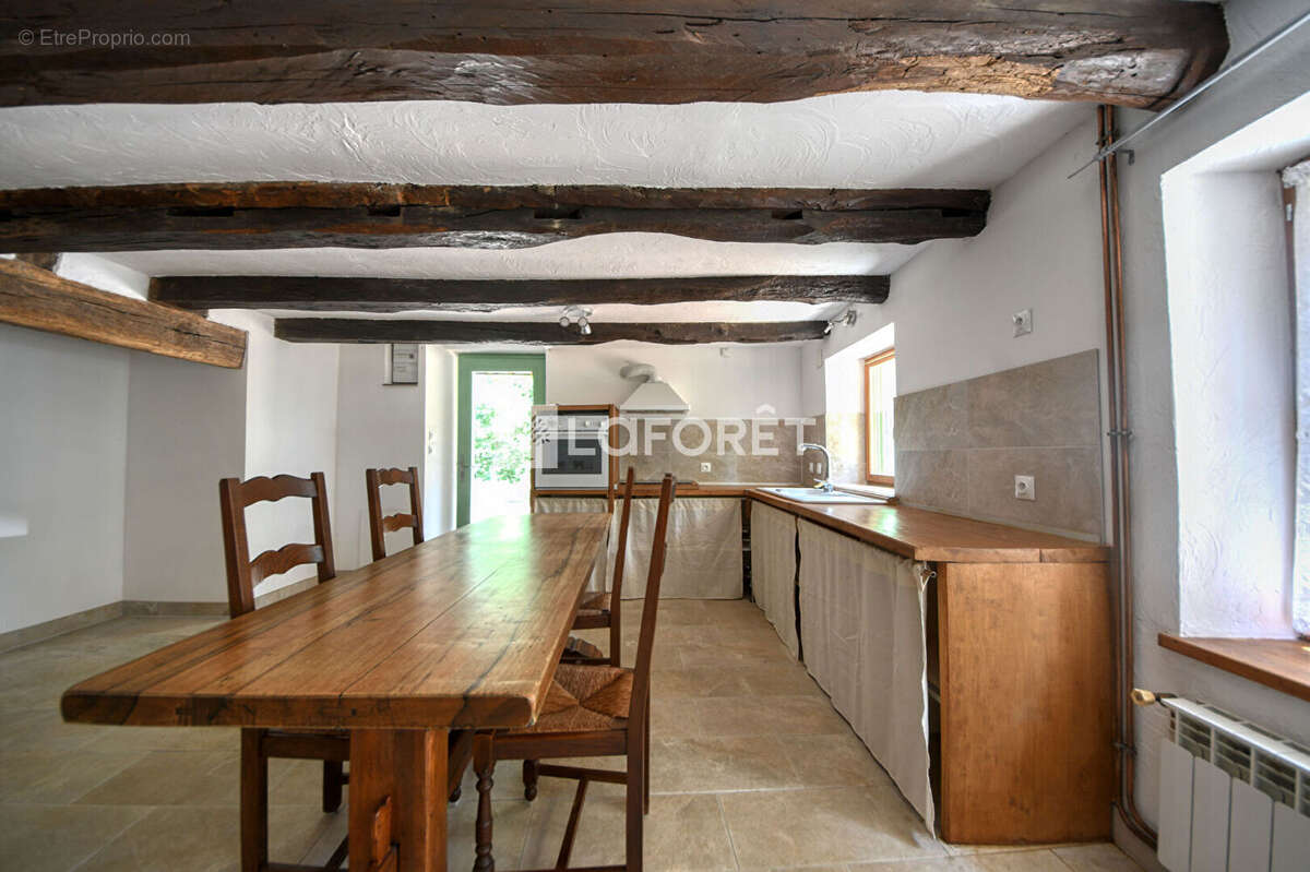 Maison à LISLE-SUR-TARN