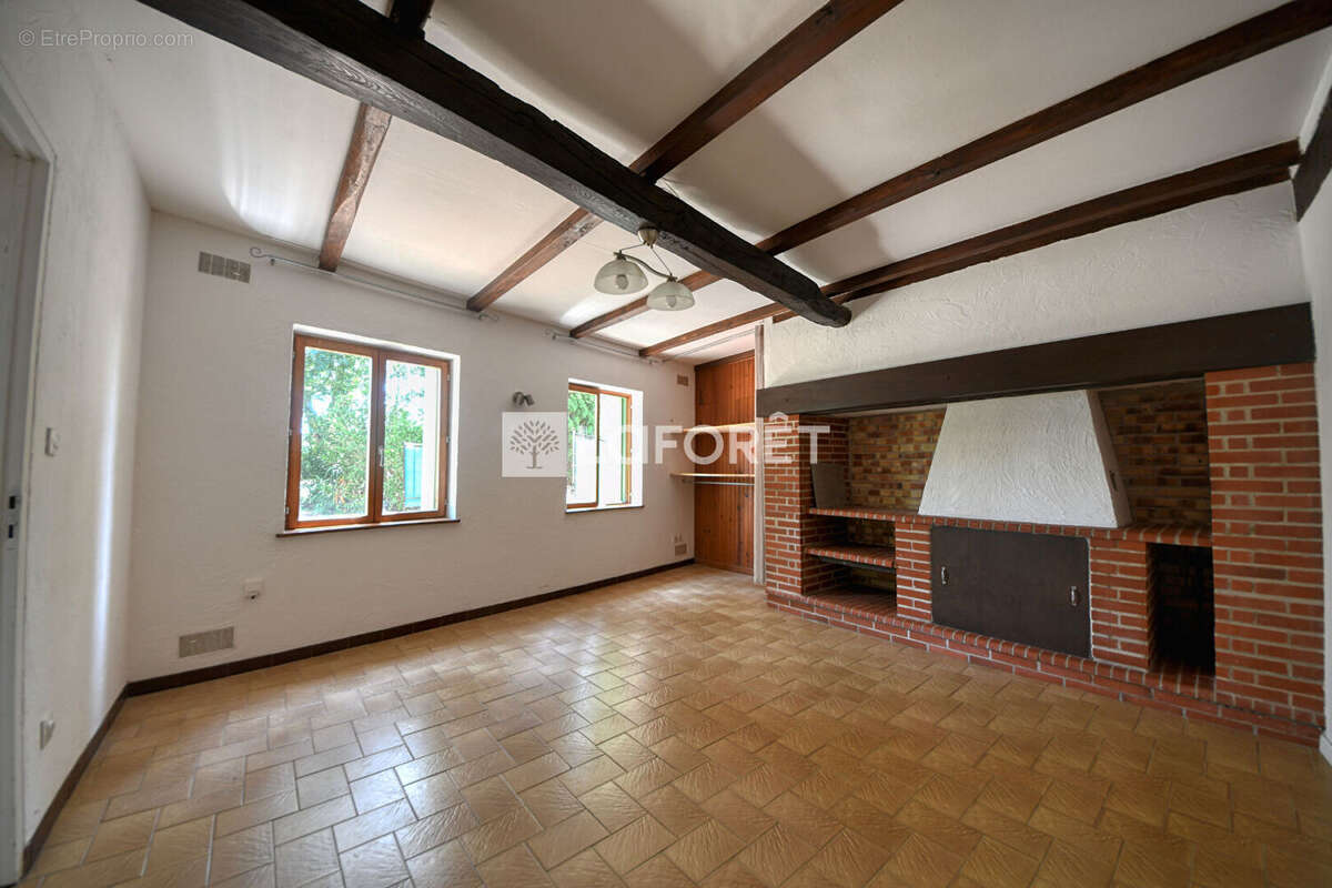 Maison à LISLE-SUR-TARN