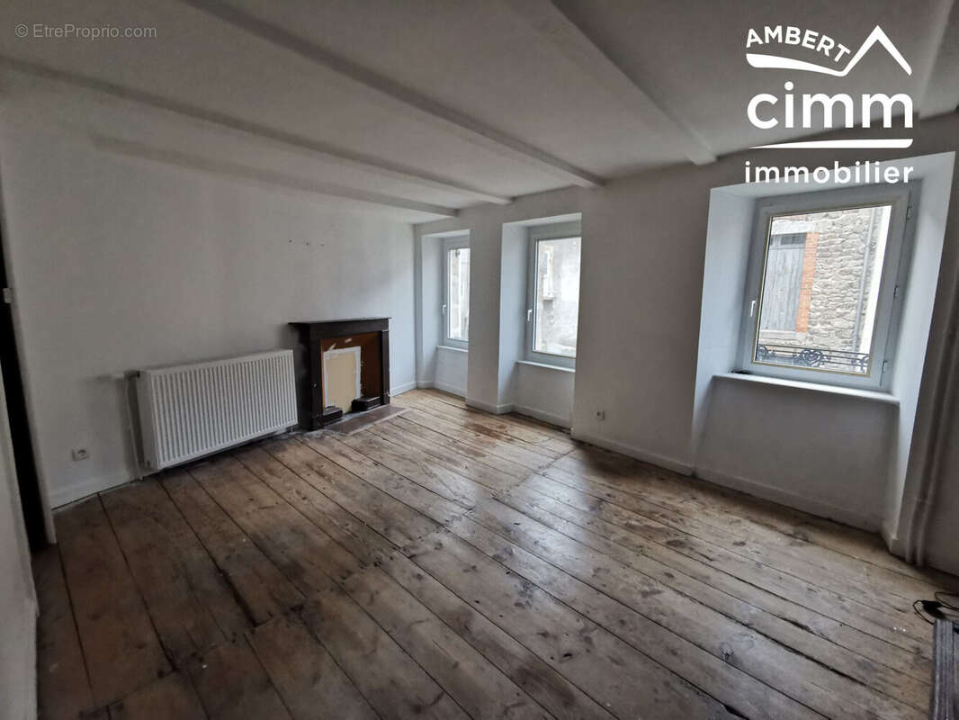 Maison à CRAPONNE-SUR-ARZON