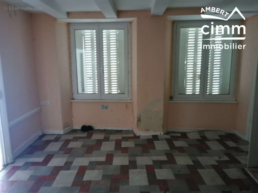 Maison à CRAPONNE-SUR-ARZON