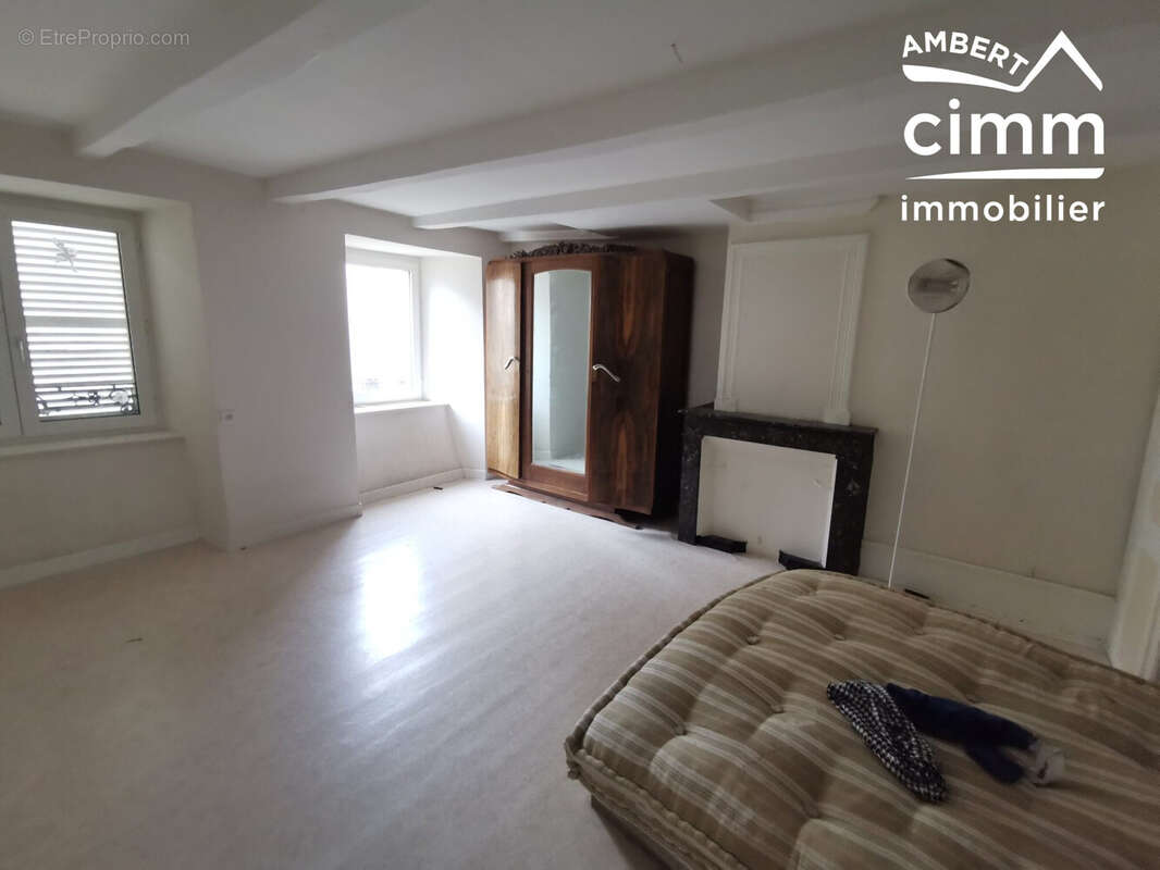 Maison à CRAPONNE-SUR-ARZON