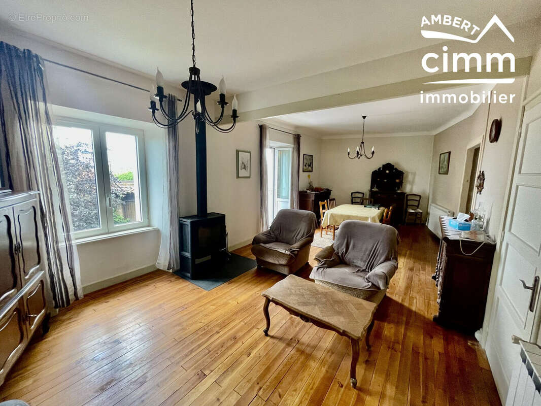 Maison à LA CHAISE-DIEU