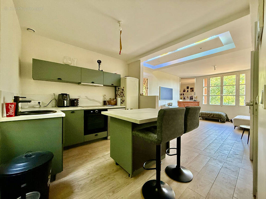 Maison à VAUX-SUR-SEINE