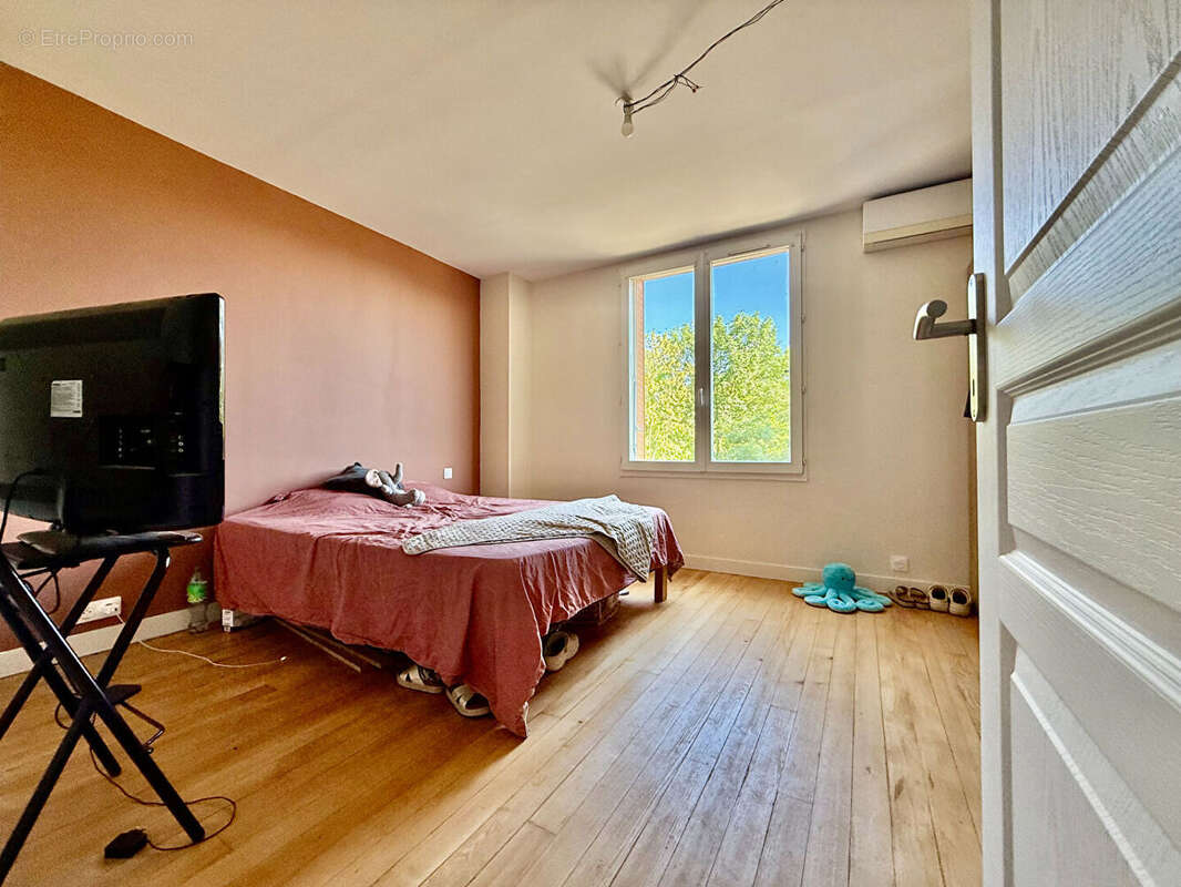 Maison à VAUX-SUR-SEINE