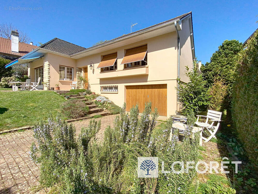 Maison à MARLY-LE-ROI