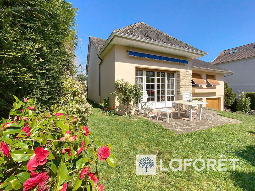 Maison à MARLY-LE-ROI