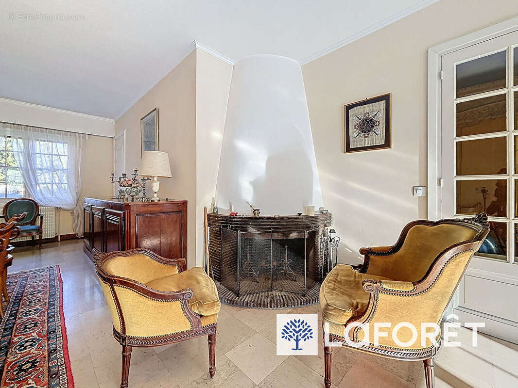 Maison à MARLY-LE-ROI