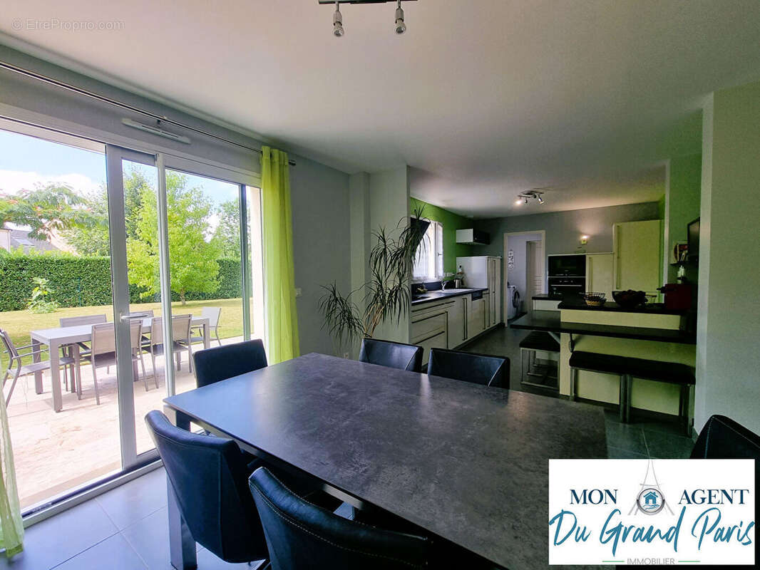 Maison à TOUSSUS-LE-NOBLE