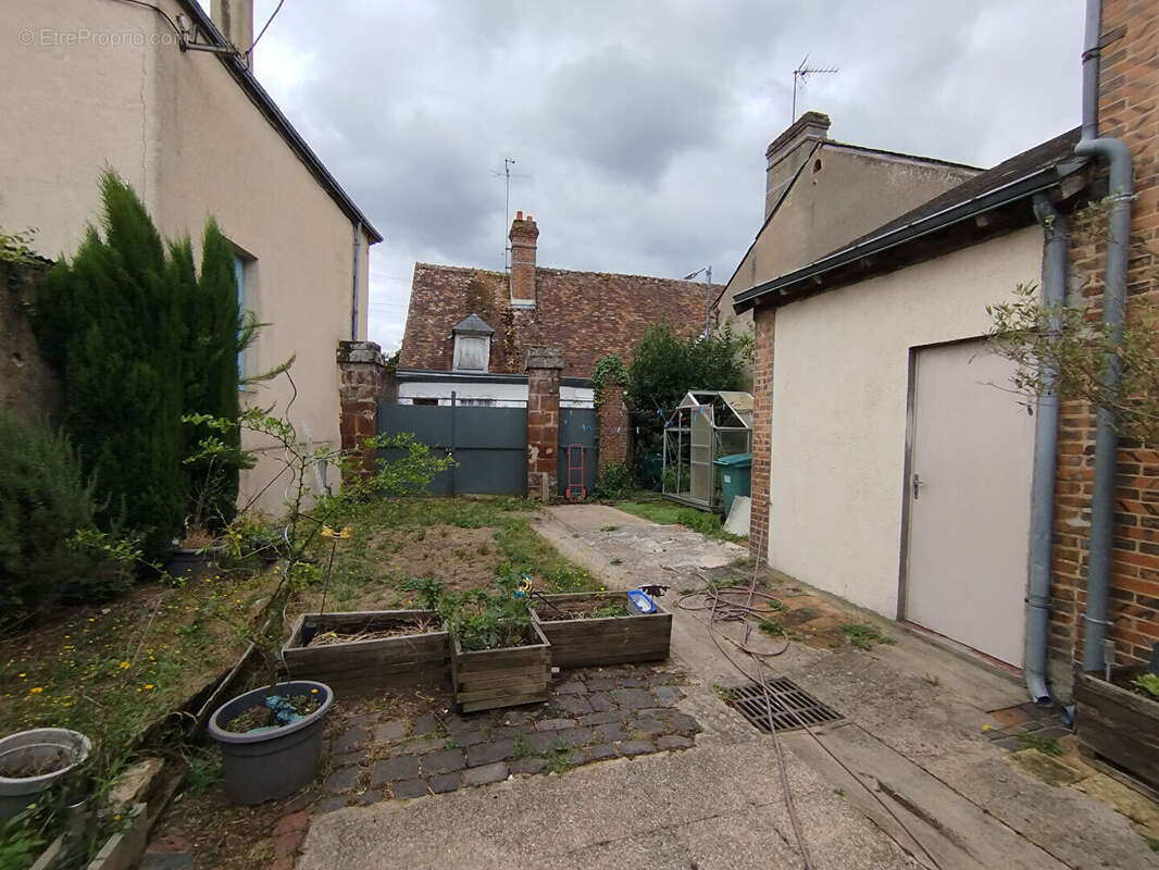 Maison à MONDOUBLEAU