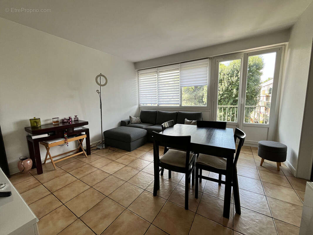 Appartement à MORSANG-SUR-ORGE