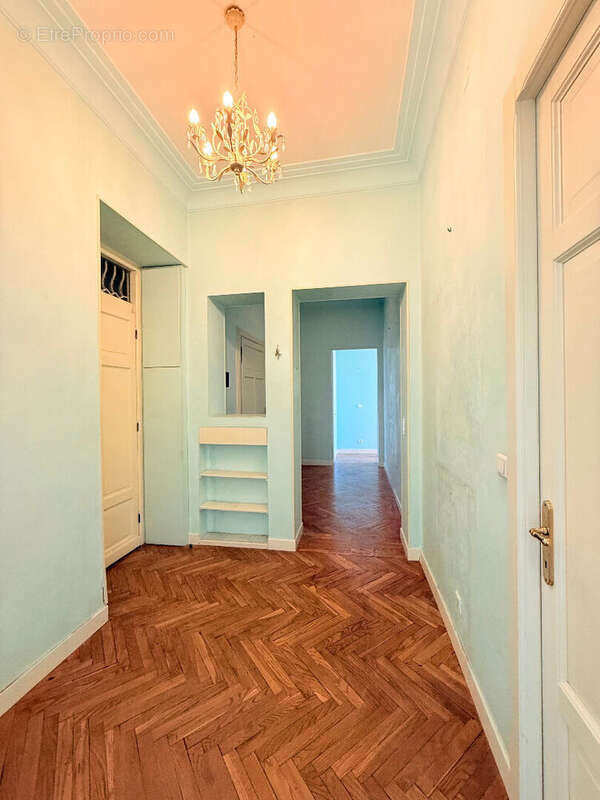 Appartement à MENTON